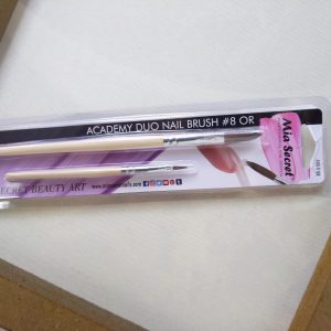 Pincel Dual Académico No. 8