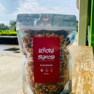Granola artesanal con arándanos