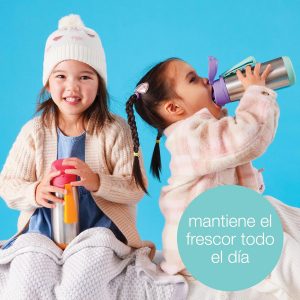 Botella boquilla deportiva aislada de 500 ml