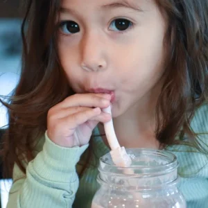 Pajillas de silicona y cepillo de limpieza