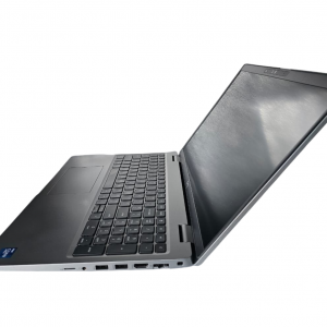 Dell Latitude laptop 5520 15.6″ FHD Intel Core i7-1165G7 16GB RAM 512GB SSD