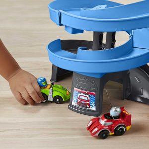 Fisher-Price Little People Toddler Toy Hot Wheels Racing Loops Tower Race Track with Stunt Ramp & Sounds for Pretend Play Ages 18+ Months (Amazon Exclusive)