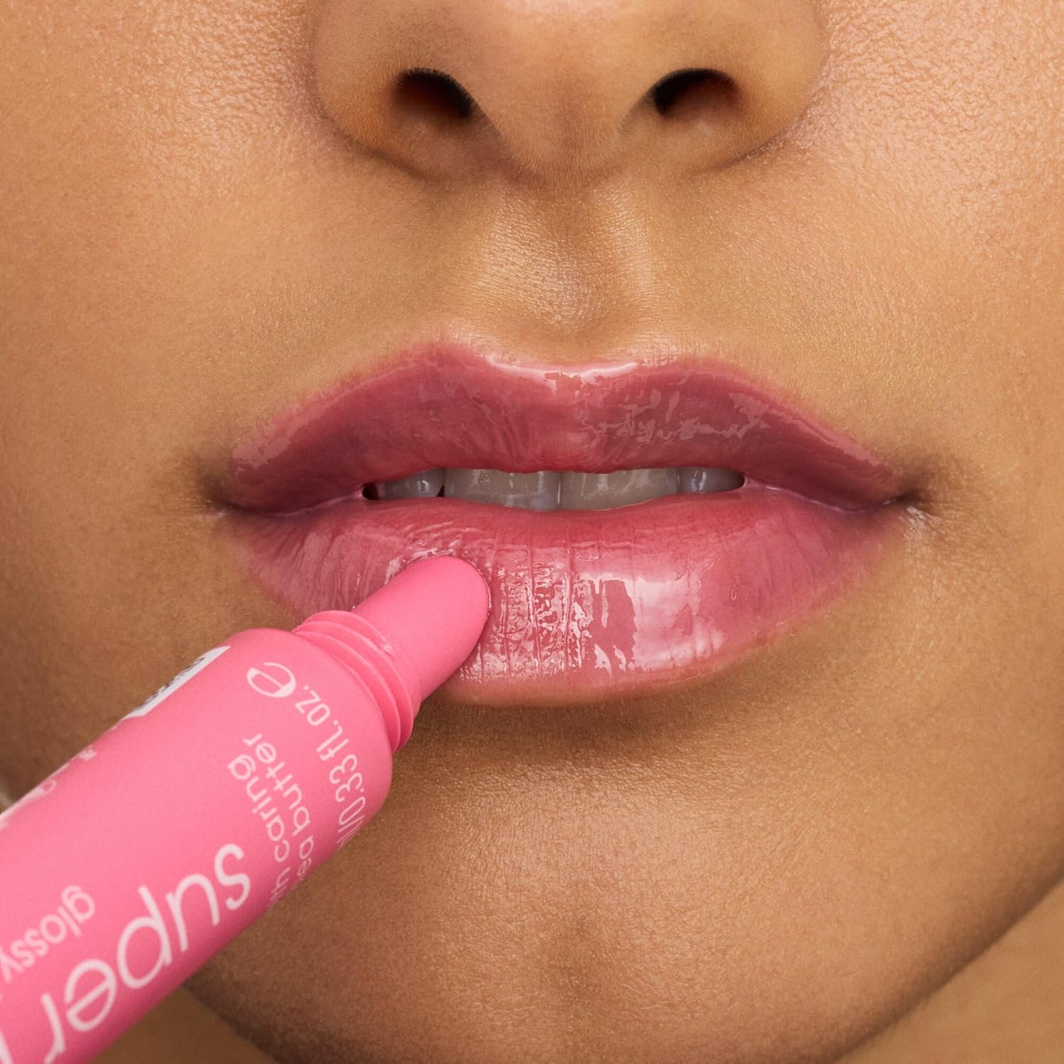 essence El tratamiento labial brillante Super Peptide | Hidratante, nutritivo y no pegajoso | Vegano, sin gluten y libre de crueldad (02 | Pinkified!)