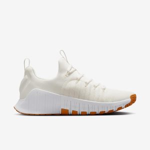 Nike Free Metcon 6 - Zapatos de entrenamiento para mujer (FJ7126-103, Sail/White/Monarch), talla 7.5