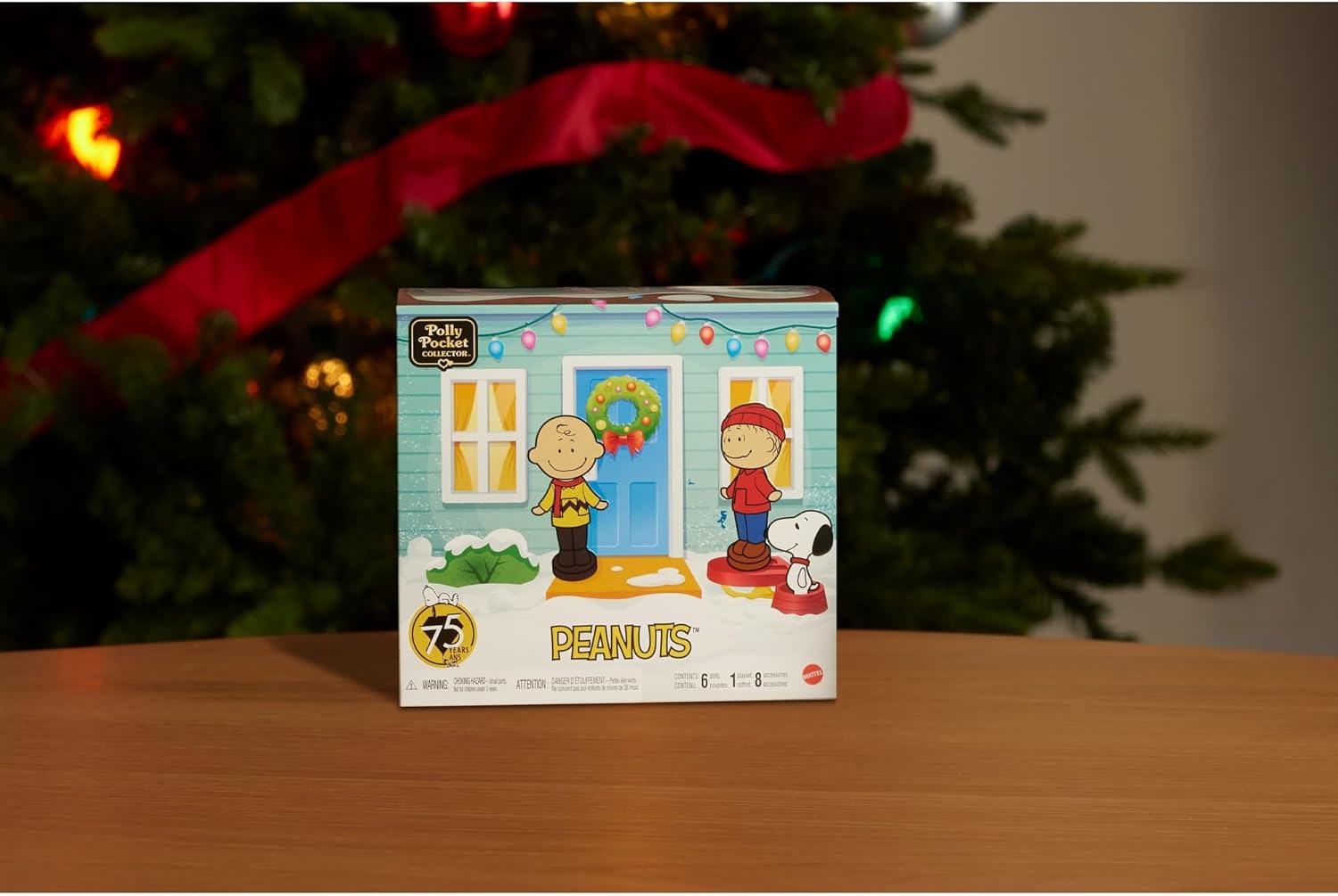 Polly Pocket x Peanuts Collector Compact, Micro Dolls and Playset, 7 Themed Accessories, 4 Iconic Locations, Snoopy & Woodstock