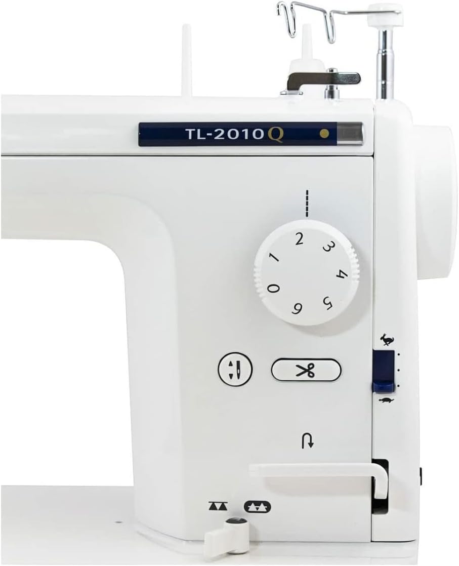 Juki Máquina semiindustrial de alta velocidad de costura y acolchado 2010q