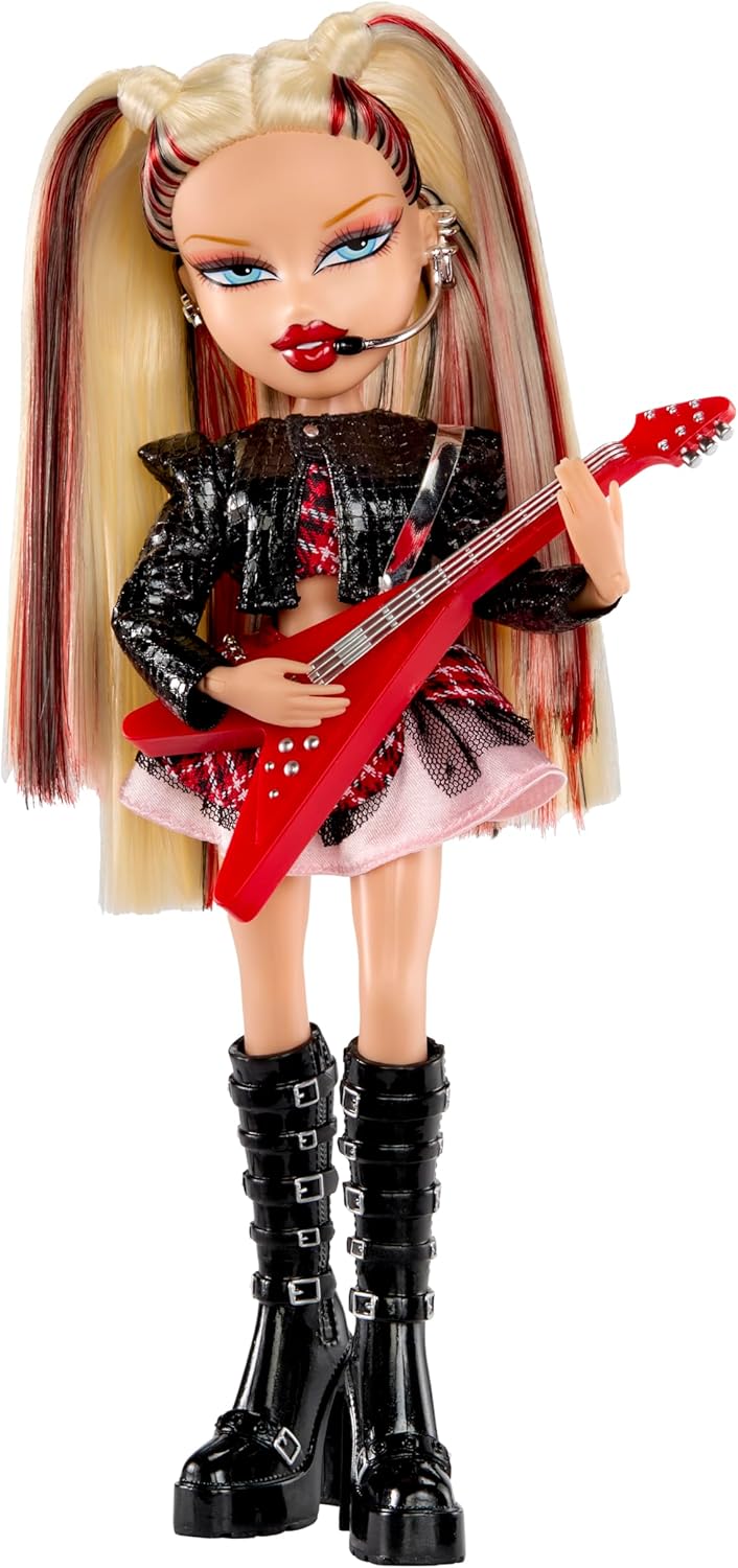 Bratz Pop Starz Cloe Fashion Doll with Accessories and Charm