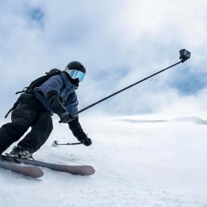 DJI Osmo Action 6 Combo mejorado, cámara de acción con sensor cuadrado de 1/1.1 ″, apertura variable de f/2.0–f/4.0, duración de batería extendida con 2 baterías, cámara de acción 8K para filmación