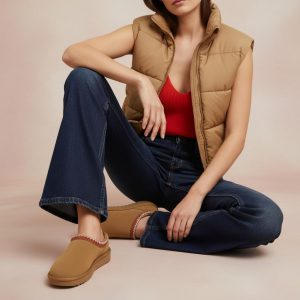 CUSHIONAIRE Pantuflas Keto para mujer, con cierre deslizante de ante - Cómodas y elegantes, con espuma viscoelástica y forro de piel sintética, disponibles en anchos amplios