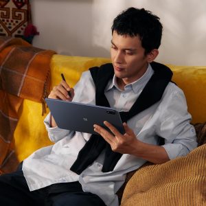 OnePlus Pad 3 Storm Blue, pantalla LCD de 13.2" 3.4K 144 Hz, Snapdragon 8 Elite, 12 GB/256 GB, batería de 12,140 mAh con carga de 80 W, Dolby Atmos de 8 altavoces, cuerpo delgado de 5.97 mm de