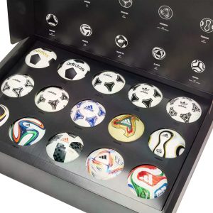 Conjunto de balones históricos de la Copa del Mundo adidas – Colección de edición limitada de balones icónicos de partidos de la Copa del Mundo en variantes Pro, Mini y Club