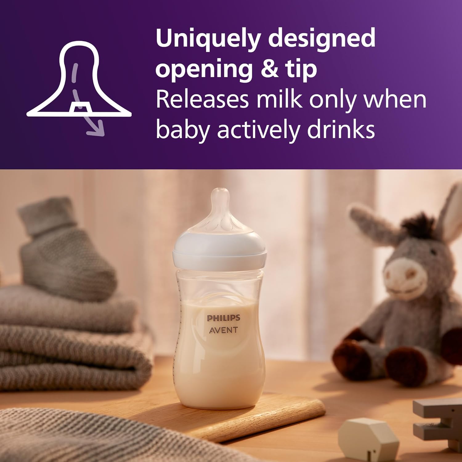 Philips Avent Newborn Gift Set - Bottles with Natural Response Nipples, 3 x 4oz/125ml (Slow Flow Nipples, Flow 2), 3 x 9oz/260ml (Medium Flow Nipples, Flow 3), Soothie 0-3m & Bottle Brush, SCD837/04