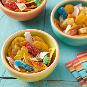 SOUR PATCH KIDS Caramelos suaves y masticables, 2 onzas