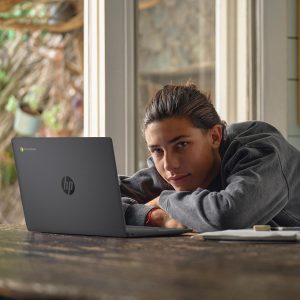 HP Chromebook laptop de 14 pulgadas, pantalla HD, procesador Intel N100, 8 GB RAM, 128 GB UFS, Intel UHD Graphics, sistema operativo Chrome, gris pizarra, 14a-nf0099nr