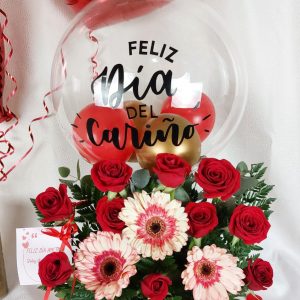 Rosas y gerberas