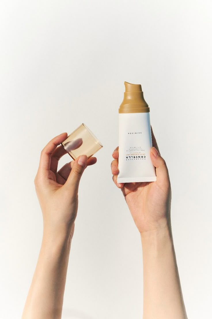 Skin1004 Centella Air-Fit Suncream Light (SPF30 PA++++)