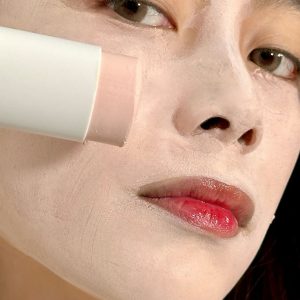 SKIN1004 Poremizing Quick Clay Stick Mask