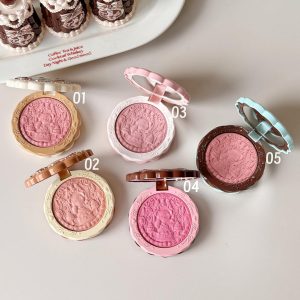 Flower Knows The Sweetie Bear Collection Silk Satin Blush,Talc-Fre Warm Red Brown Powder Blush,Buildable & Blendable,Sun-Kissed Cheek Color for Energized Finish,Gift-Worthy(05 Bear Biscuit)