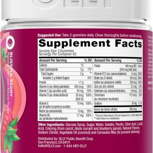 OLLY - Goma multivitamínica para mujer, salud general y apoyo inmunológico, vitaminas A, D, C, E, biotina, ácido fólico, vitamina masticable para adultos, baya, suministro de 65 días - 130 unidades
