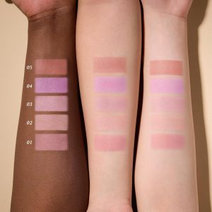 Flower Knows The Sweetie Bear Collection Silk Satin Blush,Talc-Fre Warm Red Brown Powder Blush,Buildable & Blendable,Sun-Kissed Cheek Color for Energized Finish,Gift-Worthy(05 Bear Biscuit)