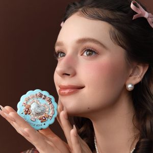 Flower Knows The Sweetie Bear Collection Silk Satin Blush,Talc-Fre Warm Red Brown Powder Blush,Buildable & Blendable,Sun-Kissed Cheek Color for Energized Finish,Gift-Worthy(05 Bear Biscuit)