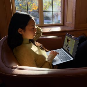 Apple 2026 MacBook Air 13-inch Laptop with M5 chip: Built for AI, 13.6-inch Liquid Retina Display, 24GB Unified Memory, 1TB SSD, 12MP Center Stage Camera, Touch ID, Wi-Fi 7; Silver