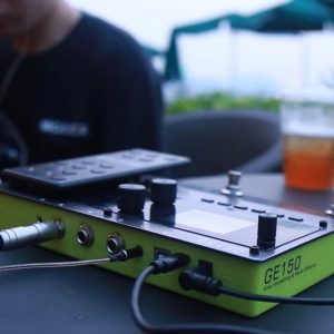 MOOER GE150 Pedal Multiefectos de Modelado de Amplificador de Guitarra Eléctrica Procesador Portátil de Múltiples Efectos con Expresión y Carga IR para Espectáculos en Vivo, Transmisión en Vivo