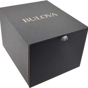 Bulova Reloj clásico de cuarzo con fecha y calendario de 3 manecillas de acero inoxidable dorado de dos tonos para mujer