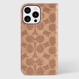 Funda tipo portafolios de tela Coach Signature para iPhone 16 Pro Max - Funda de teléfono de diseñador - Marrón Signatura