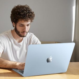 B BELK Compatible con MacBook Air de 13 pulgadas Funda 2025 2024 2023 2022 M4 M3 M2 A3240 A3113 A2681, [100% Coincide con Color Oficial] [Armadura Delgada] Carcasa Rígida de Plástico para MacBook Air