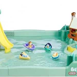 Little Tikes Bluey Bushland Adventure con 6 accesorios, Bluey Active Play, para niños y niñas de 2 a 4 años