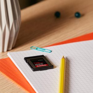 SanDisk Tarjeta CFexpress Extreme PRO de 128 GB tipo B - SDCFE-128G-GN4NN, plata