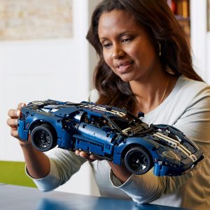LEGO Technic 2022 Ford GT - Juego de construcción para adultos, kit coleccionable con características auténticas, a escala 1:12 en adelante, regalos para hombres y mujeres, para exhibir como dormitorio o decoración del hogar - 42154