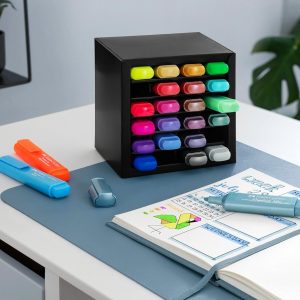 Faber-Castell Juego de escritorio resaltador, surtido de 24 marcadores de punta de cincel, juego metálico, neón y pastel, resaltadores finos que no se corren, suministros de papelería y diario de viñetas, regalos para artistas