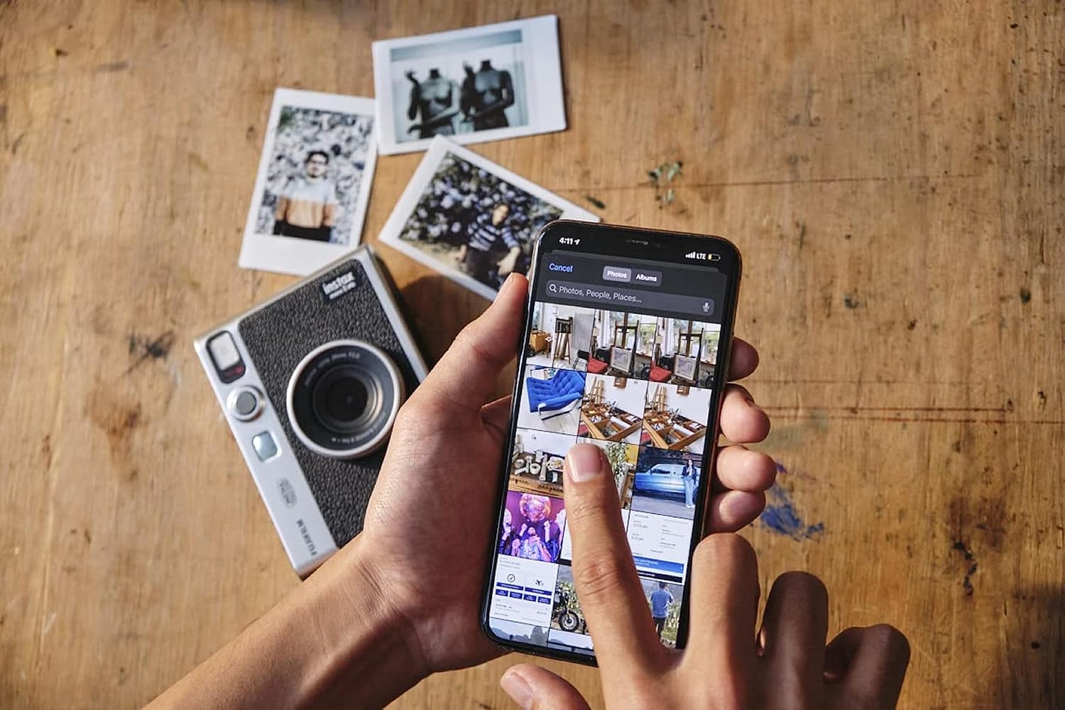 Instax mini EVO Cámara de Fotos e Impresora 2 en 1 con Pantalla LCD de 2.7 pulgadas, 10 Efectos de Lente y 10 Efectos de Película, Formato de Película Mini, Negro