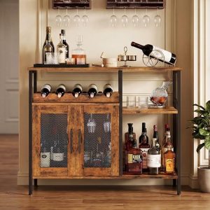X-cosrack Armario para bar de vinos con estante desmontable para vinos, gabinete de barra de café con soporte para vidrio, aparador pequeño y gabinete de buffet con puerta de malla, marrón rústico