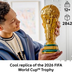 Conjunto de construcción del trofeo oficial del Mundial de la FIFA de LEGO Ediciones - Kit para exhibición en dormitorio, oficina en casa, estante de libros - Coleccionable para fanáticos del fútbol