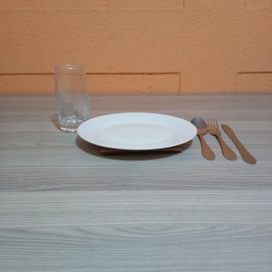 Vajilla Gibson de 28 piezas.