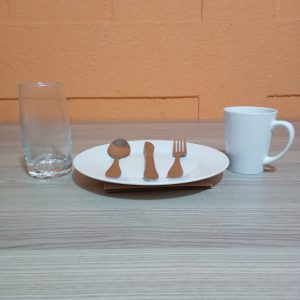 Vajilla Gibson de 28 piezas.