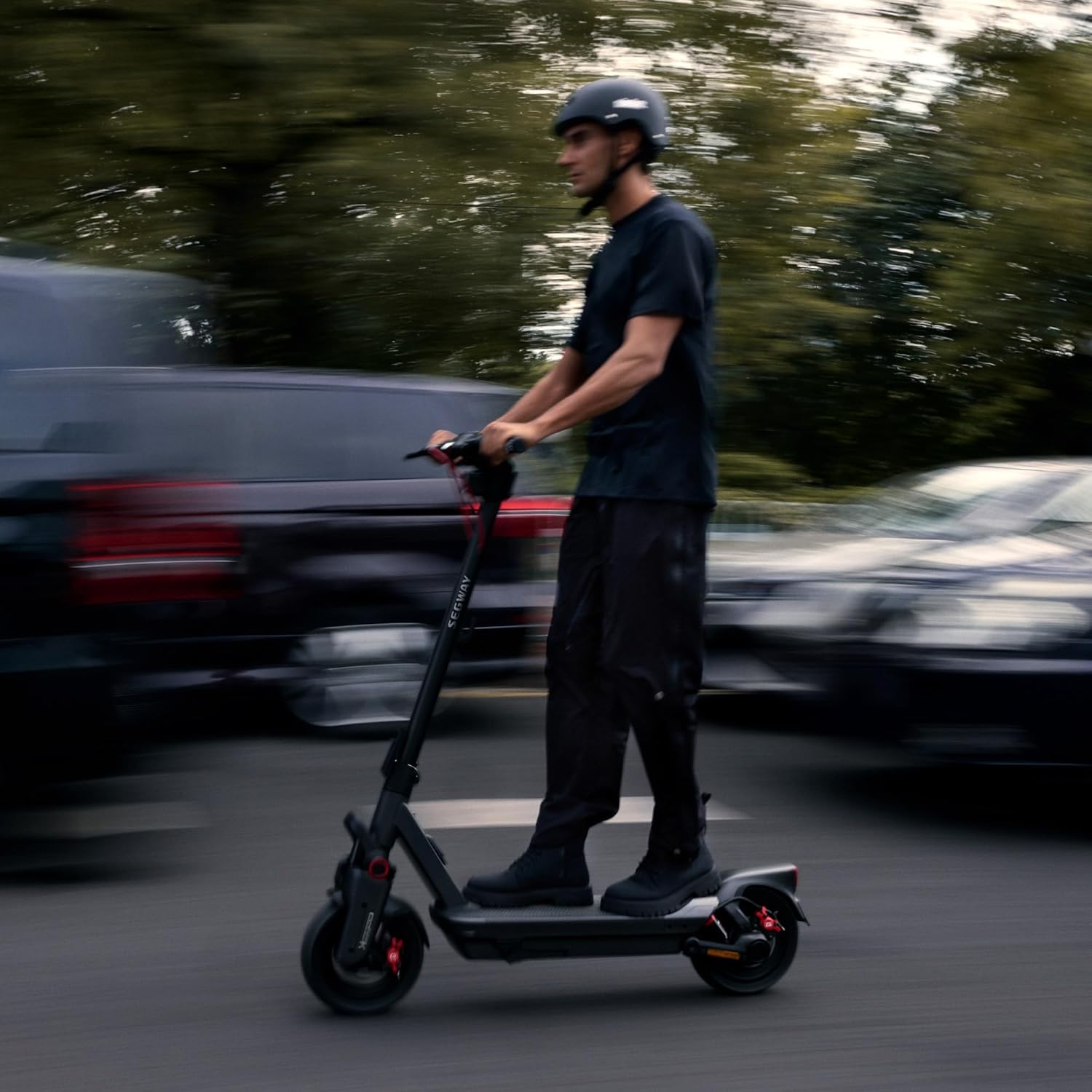 Segway Ninebot MAX Series Electric Scooter, Up to 22–28 MPH, Long Rang, Dual Suspension & Braking System, Fast Charging, Scooter for Adults, UL-2272 2271 Certified (G2/G3)