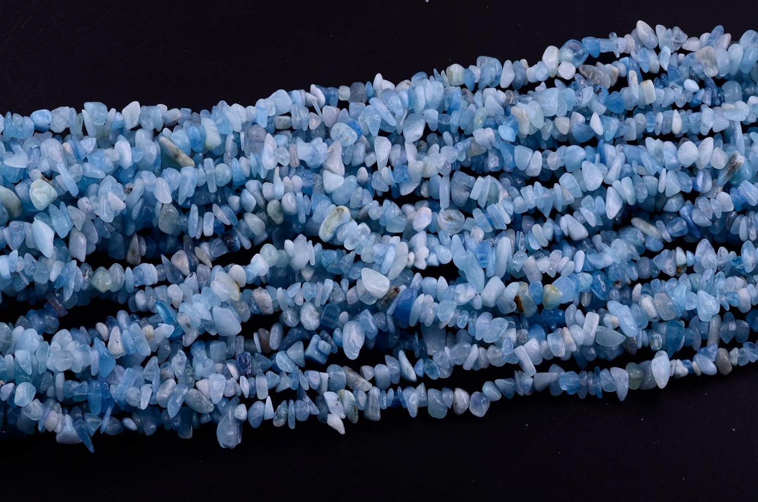 Natural Chip Stone Beads 5-8mm About 400 Pieces Irregular Gemstones Healing Crystal Loose Rocks Bead Hole Drilled DIY for Bracelet Jewelry Making Crafting (5-8mm, Aquamarine)