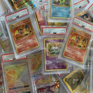 Una tarjeta de Pokémon encapsulada y autenticada con calificación PSA al azar (perfecta para exhibición)