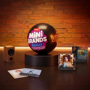 Mini Brands Mini Vinyls Capsule Series 1 by ZURU – Novelty Toy Capsule with 4 Vinyl Records and 1 Accessory, Compatible with Record Player for Teen and Adult Collectors