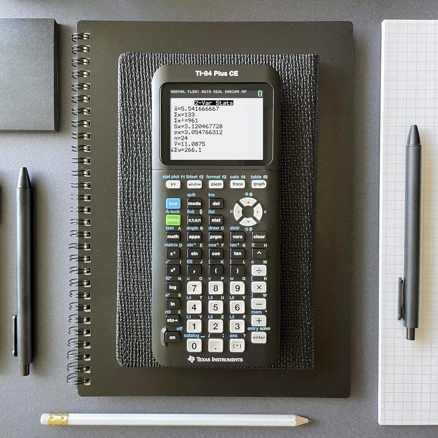 Calculadora gráfica TI84PLSCEBLUBRY de Texas Instruments, Negro