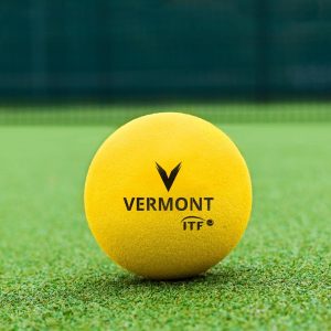 FORZA Vermont Foam Mini Pelotas de tenis rojas – Pelotas de tenis para principiantes de etapa 3 aprobadas por la ITF | Pelotas de entrenamiento de espuma suave | Amarillo de alta visibilidad |