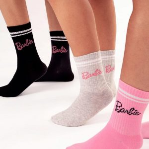 Barbie Paquete de 3 calcetines para mujer, color rosa, gris, negro, ropa de muñeca 6.5 US-9.5 US, Rosado