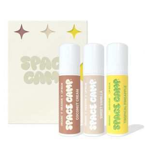 Space Camp Wellness - Juego de regalo de bálsamo labial jumbo – Bálsamo labial hidratante con sabor orgánico, paquete de 3 (piña tropical, vainilla dulce, crema de coco) – Bálsamo hidratante para labios secos